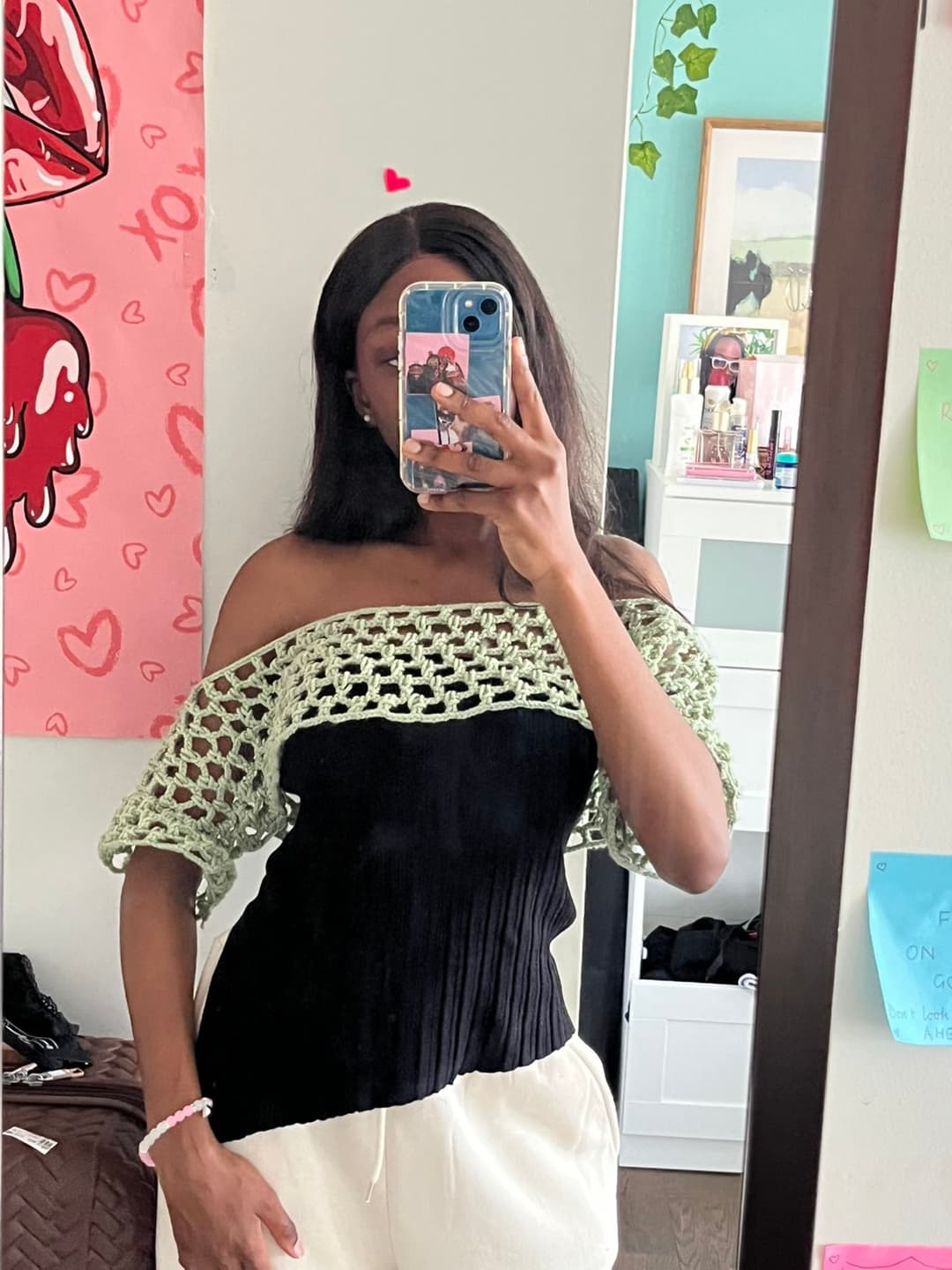 Oversized mesh off-the-shoulder short-sleeved bolero / shrug with tassels