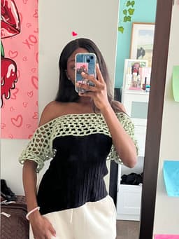 Oversized mesh off-the-shoulder short-sleeved bolero / shrug with tassels thumbnail 1